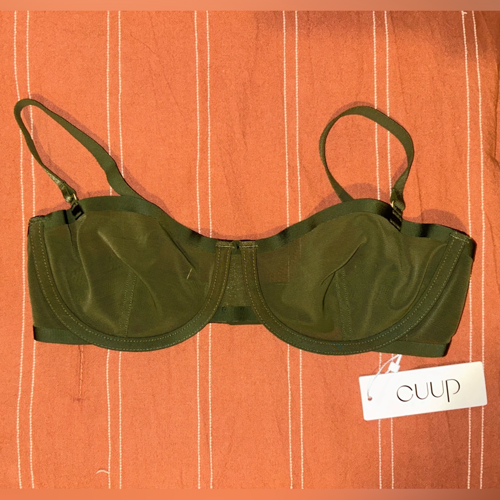 NWT CUUP Balconette Bra Size 30C